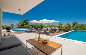 SEMI-DETACHED VILLA WITH POOL AND SEA VIEW 3 opatija croatia real estate 3